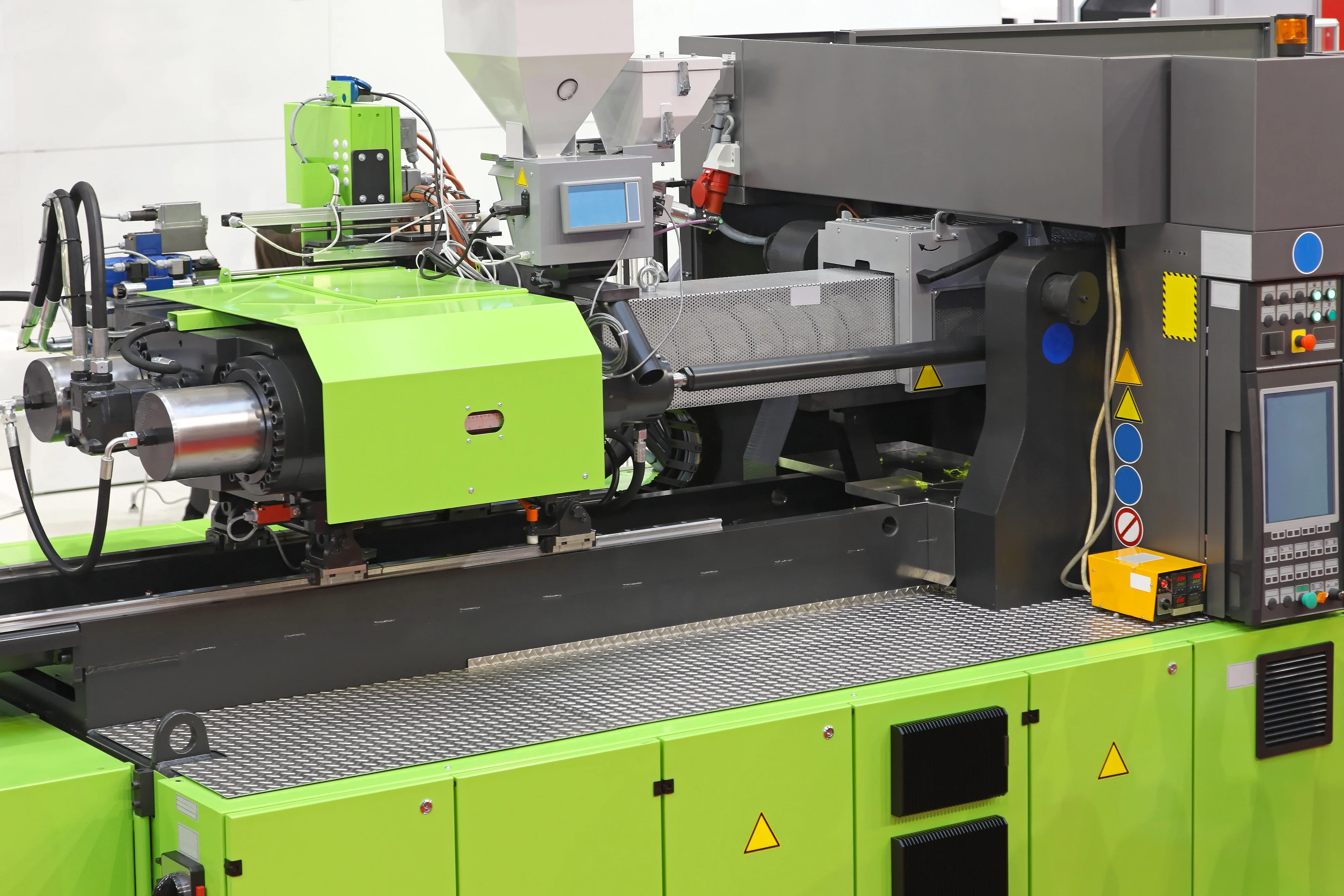 Thermoset vs. Thermoplastic: How to Choose for Plastic Injection Molding? 