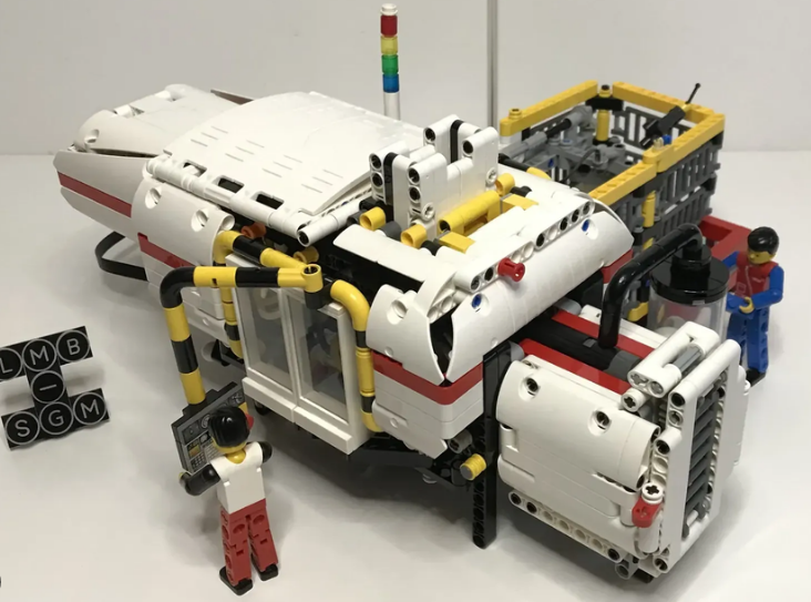 Are legos injection molded