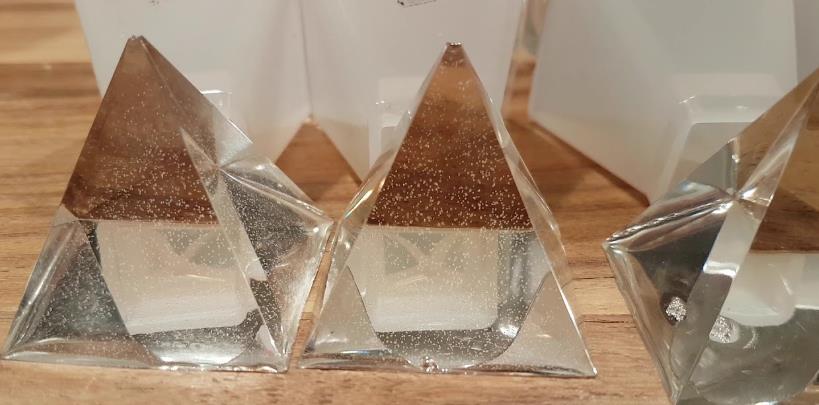 How do you degassing resin without a vacuum chamber