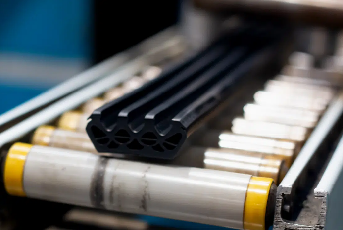 What are the raw materials used for extrusion molding